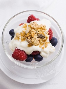 berries-with-yogurt
