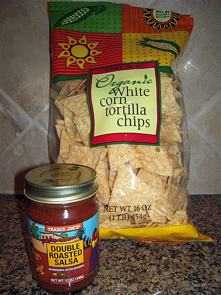TJ's Organic White corn tortilla chips