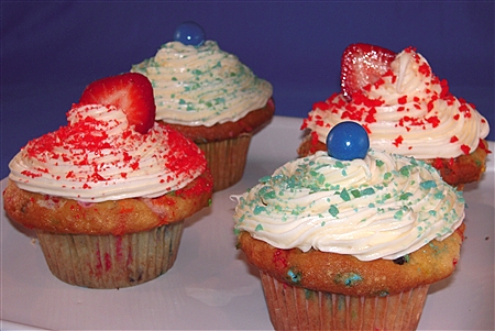 Funfetti Firecracker Cupcakes